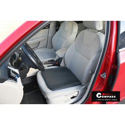 Podsedák s ventilací USB 5V 44x42cm